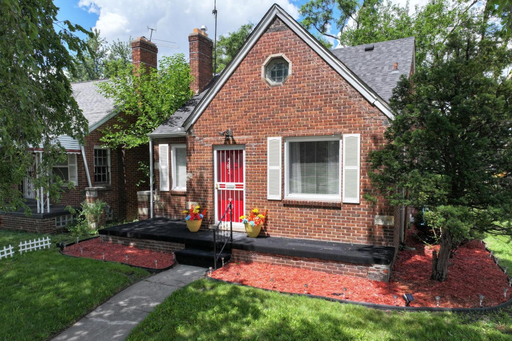 Peaceful With Yard 10 Mi To Downtown! Holiday home Detroit